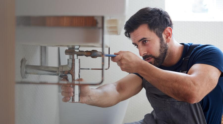 Water heater thermostat replacement in Little Compton, RI